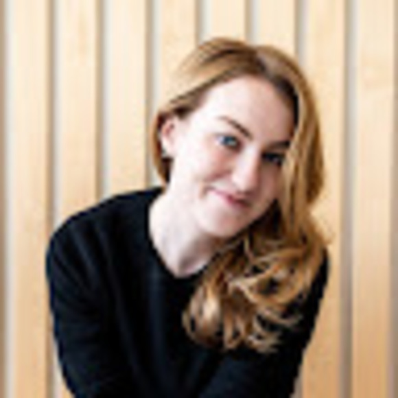 Meet your Posher, Élise - Picture 1 of 1